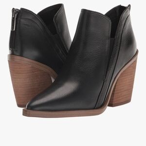 NIB New Vince Camuto Black Leather Booties Size 10 M